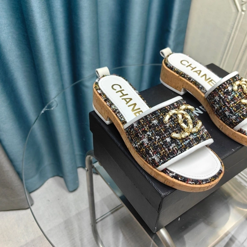 NewStyle Chxnxl Slippers 123380