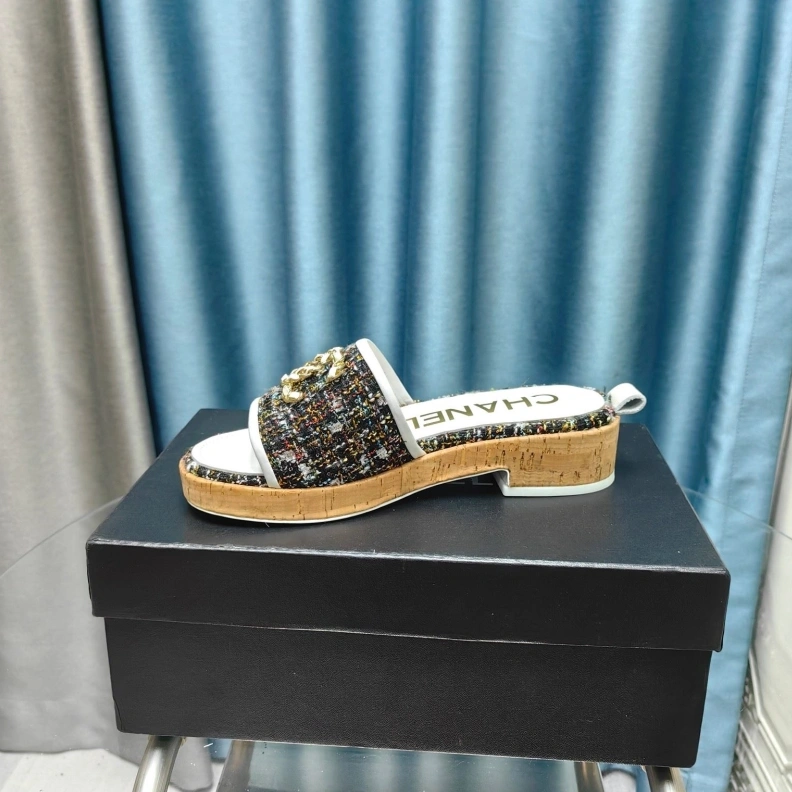 NewStyle Chxnxl Slippers 123380
