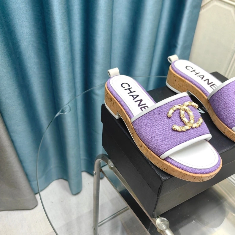 Comfortable Chxnxl Slippers 123371