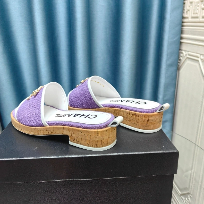 Comfortable Chxnxl Slippers 123371