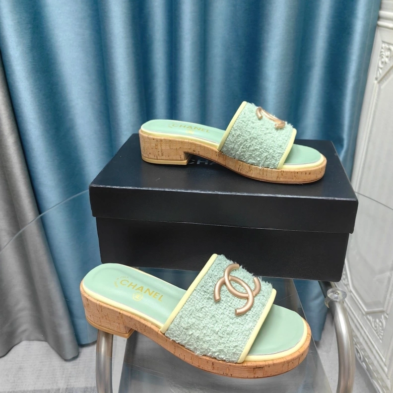 Fashionable Chxnxl Slippers 123354