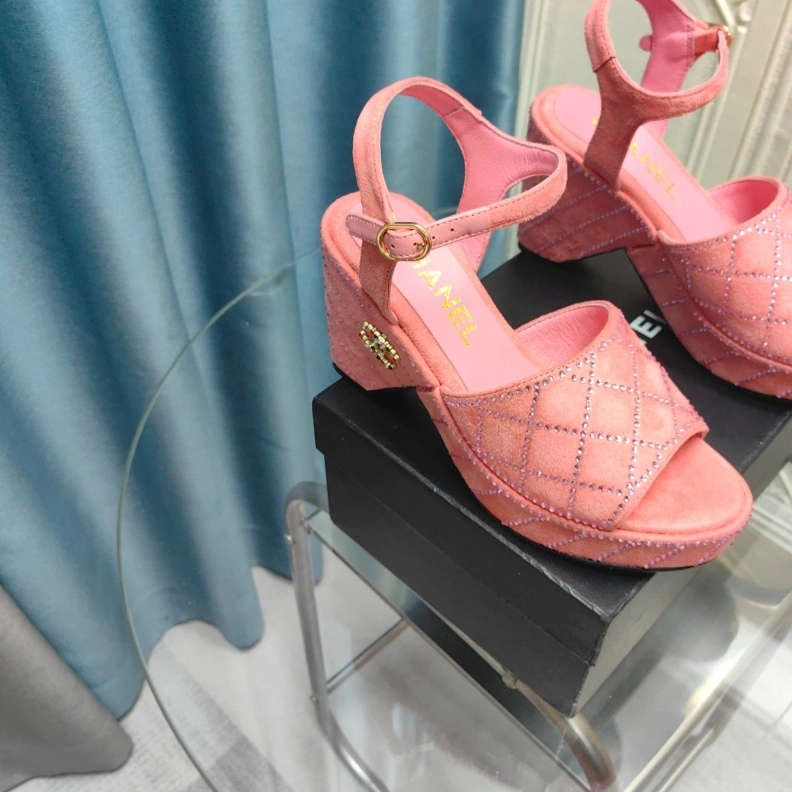 ModernLook Chxnxl High Heels 123634