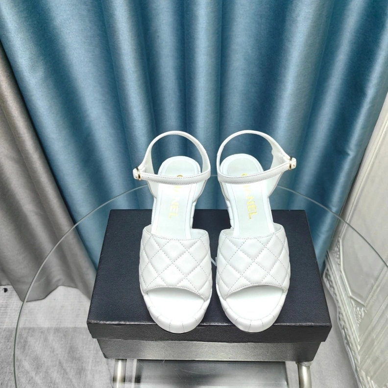 EyeCatching Chxnxl High Heels 123633