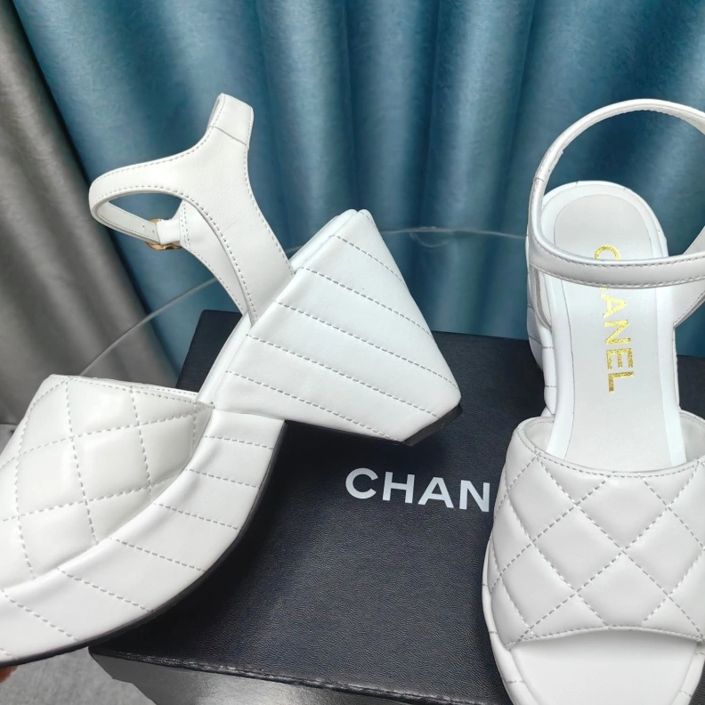 EyeCatching Chxnxl High Heels 123633