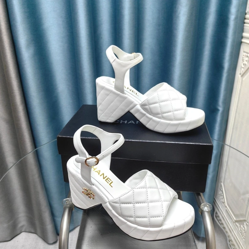 EyeCatching Chxnxl High Heels 123633