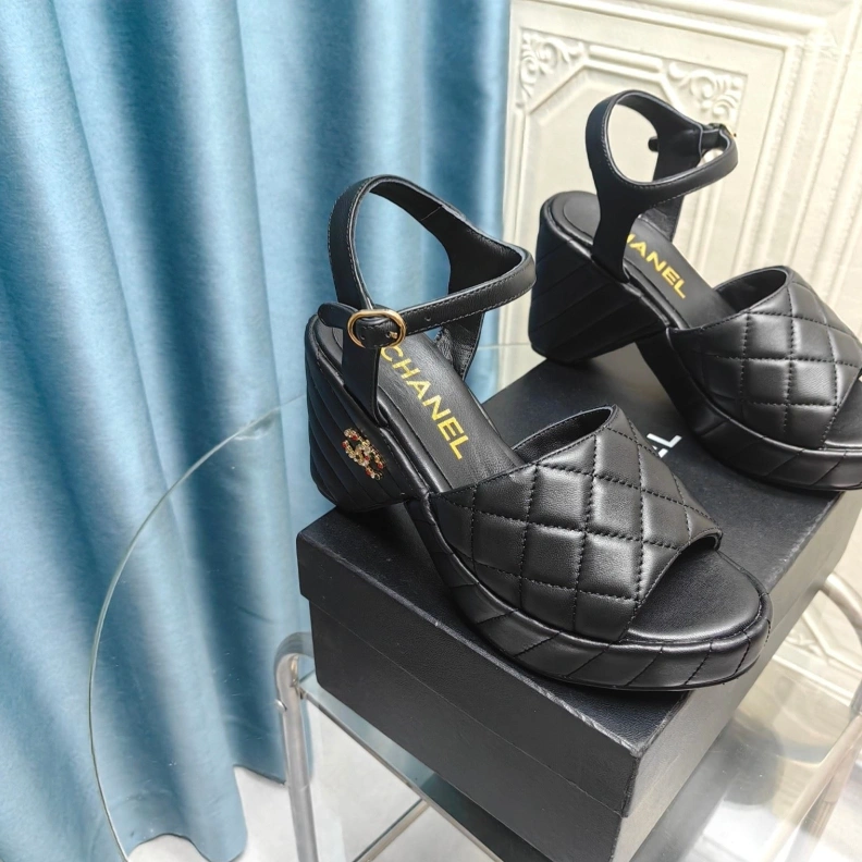 Practical Chxnxl High Heels 123624