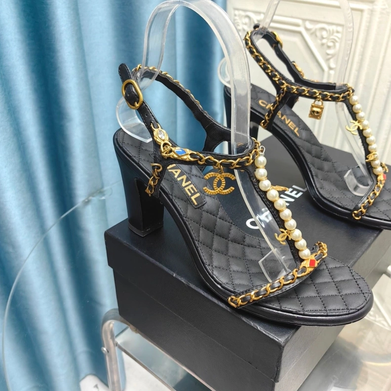 Stylish Chxnxl High Heels 123625