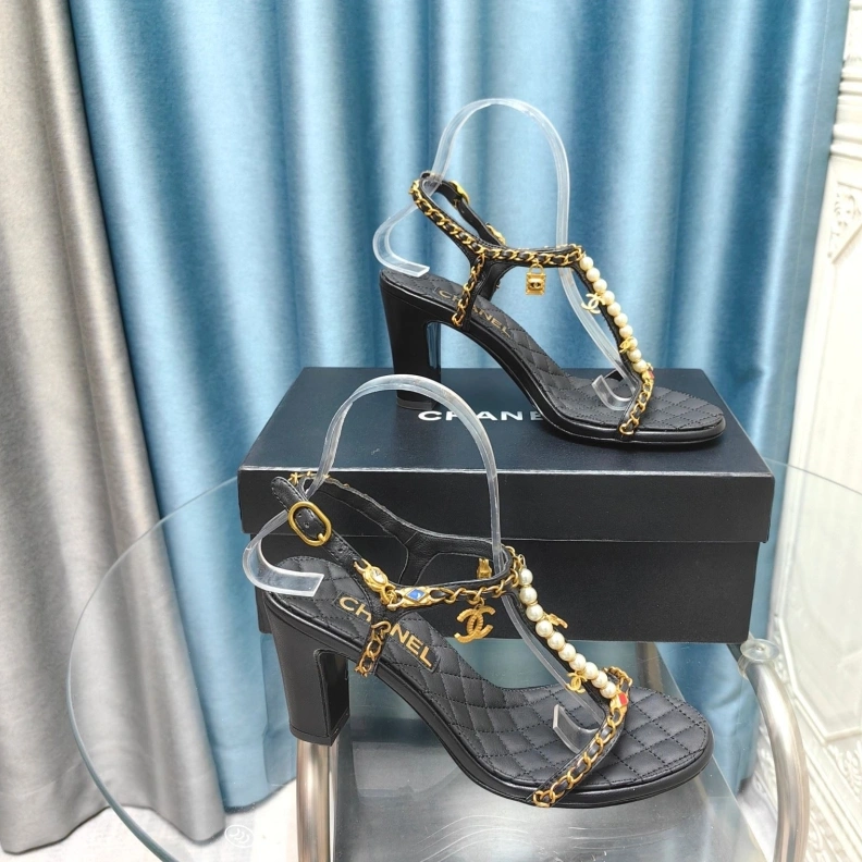 Stylish Chxnxl High Heels 123625