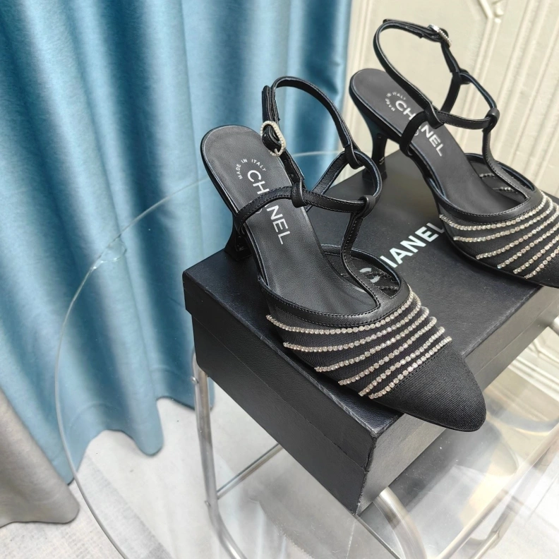 Bright Chxnxl High Heels 123615