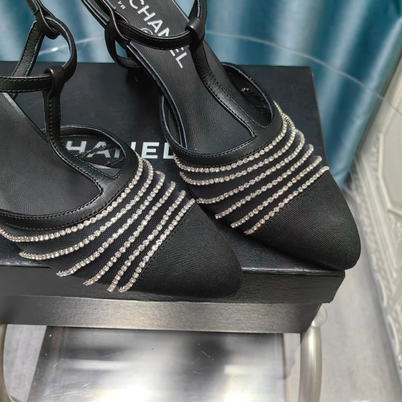 Bright Chxnxl High Heels 123615