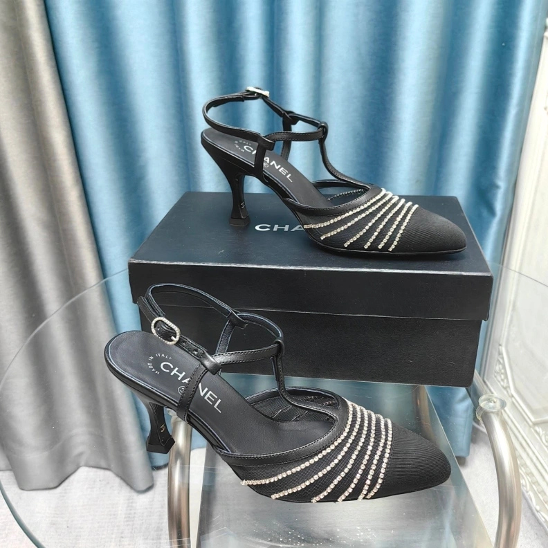 Bright Chxnxl High Heels 123615