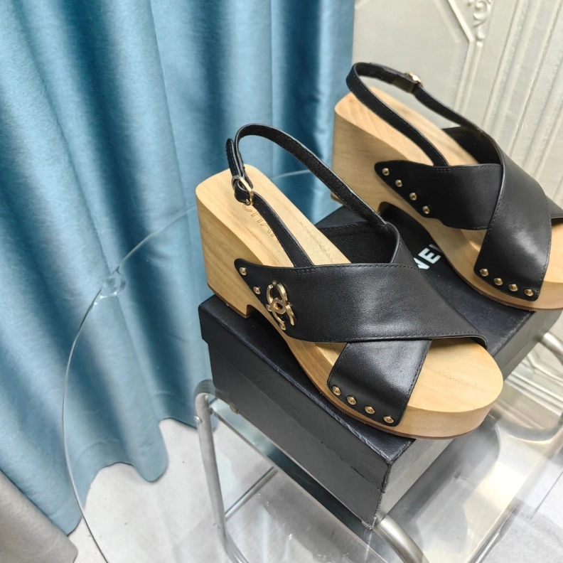 EyeCatching Chxnxl High Heels 123611