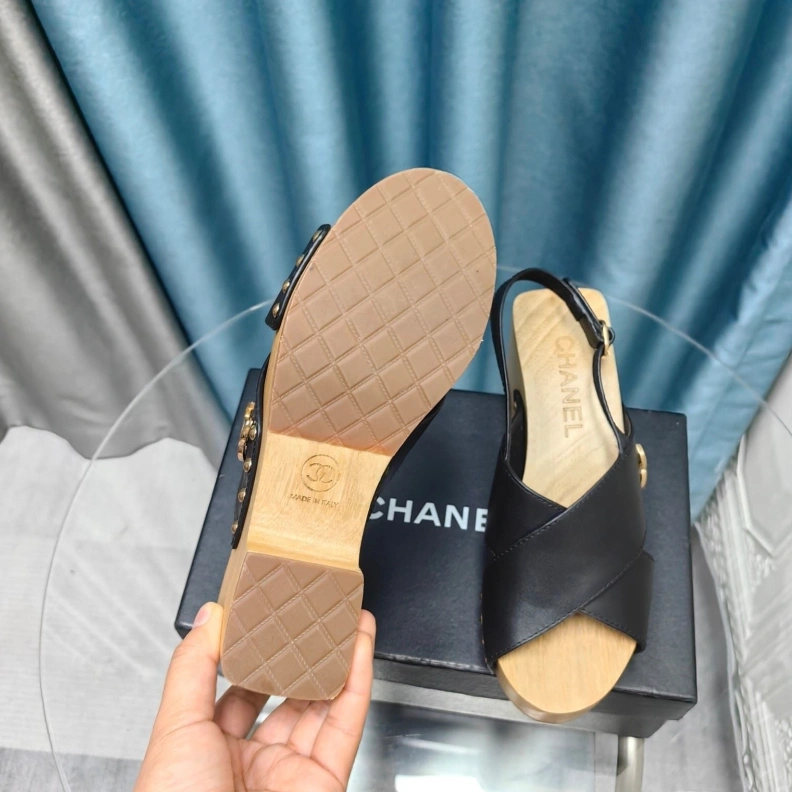 EyeCatching Chxnxl High Heels 123611