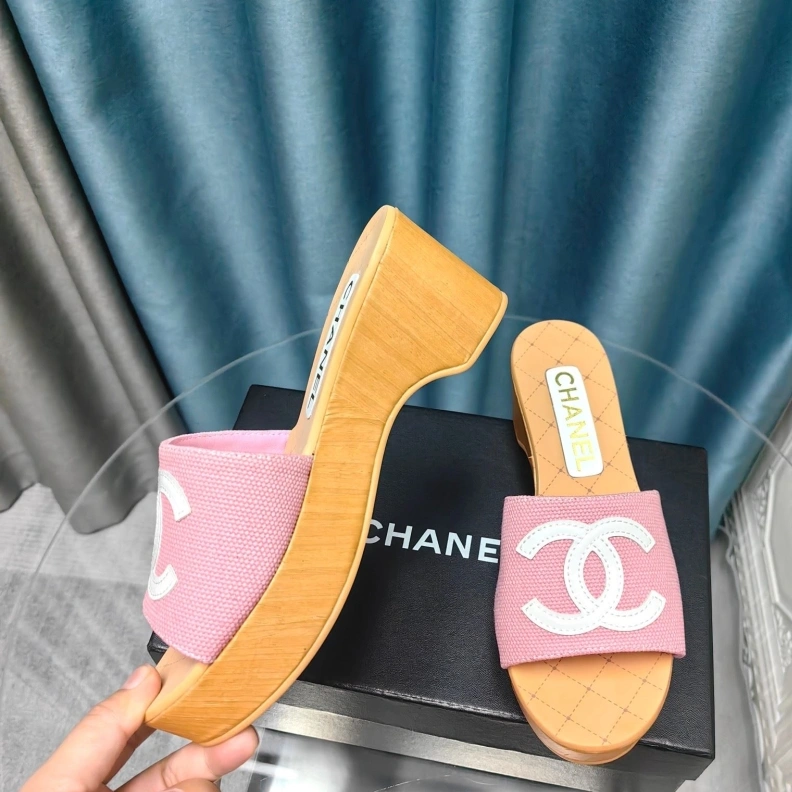 Functional Chxnxl Slippers 123342