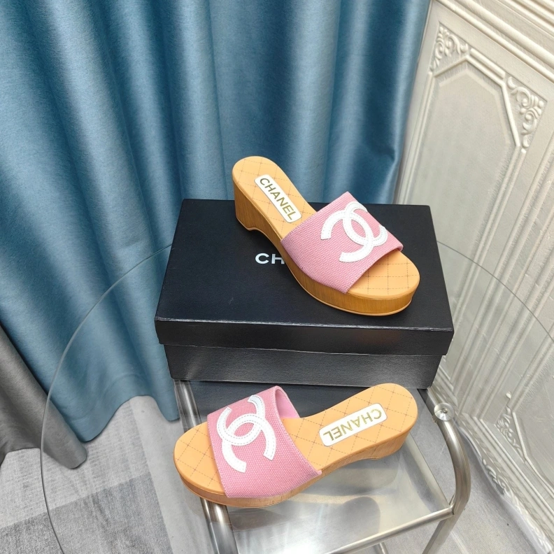 Functional Chxnxl Slippers 123342