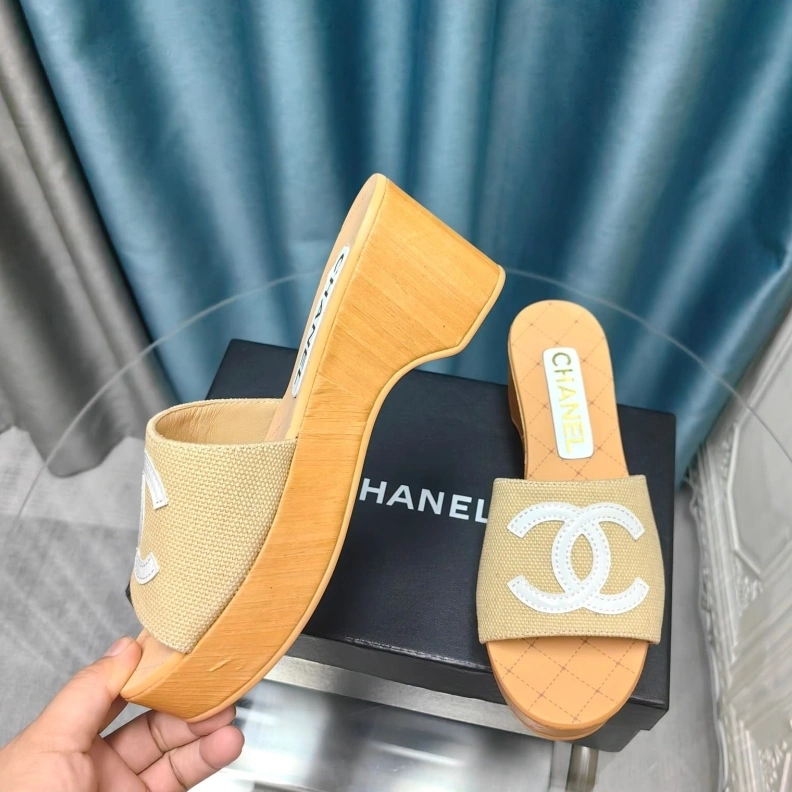 Refined Chxnxl Slippers 123338
