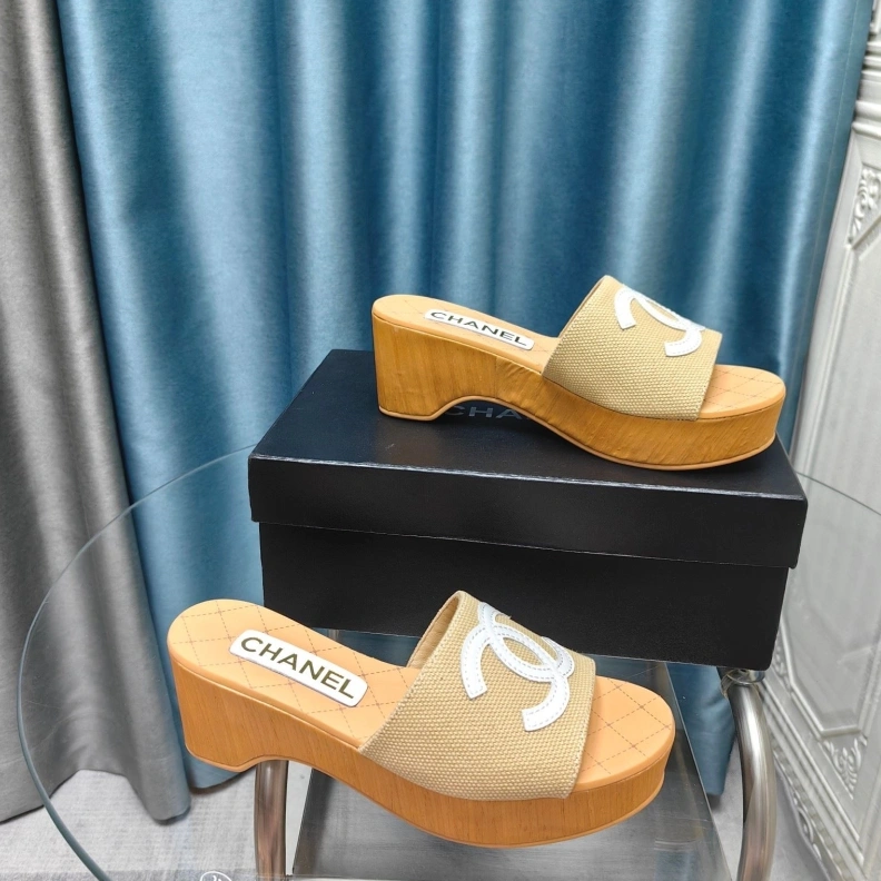 Refined Chxnxl Slippers 123338