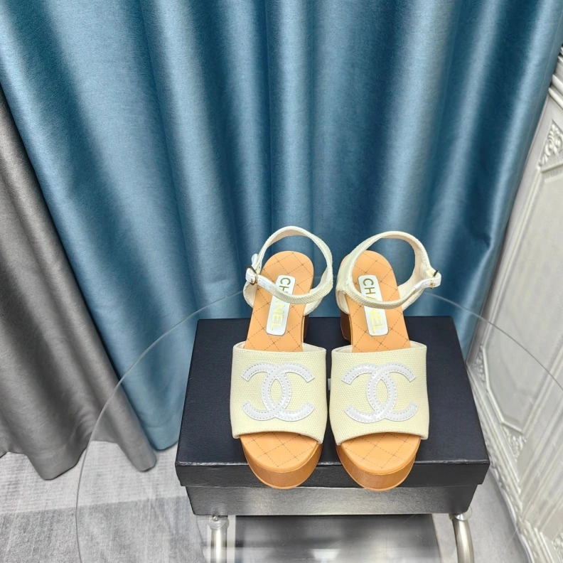 NewStyle Chxnxl Sandals 123454
