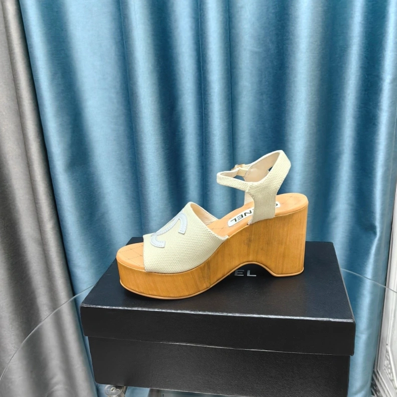 NewStyle Chxnxl Sandals 123454