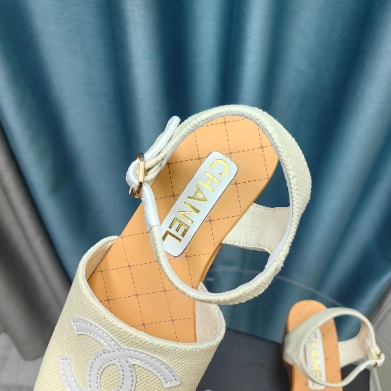 NewStyle Chxnxl Sandals 123454