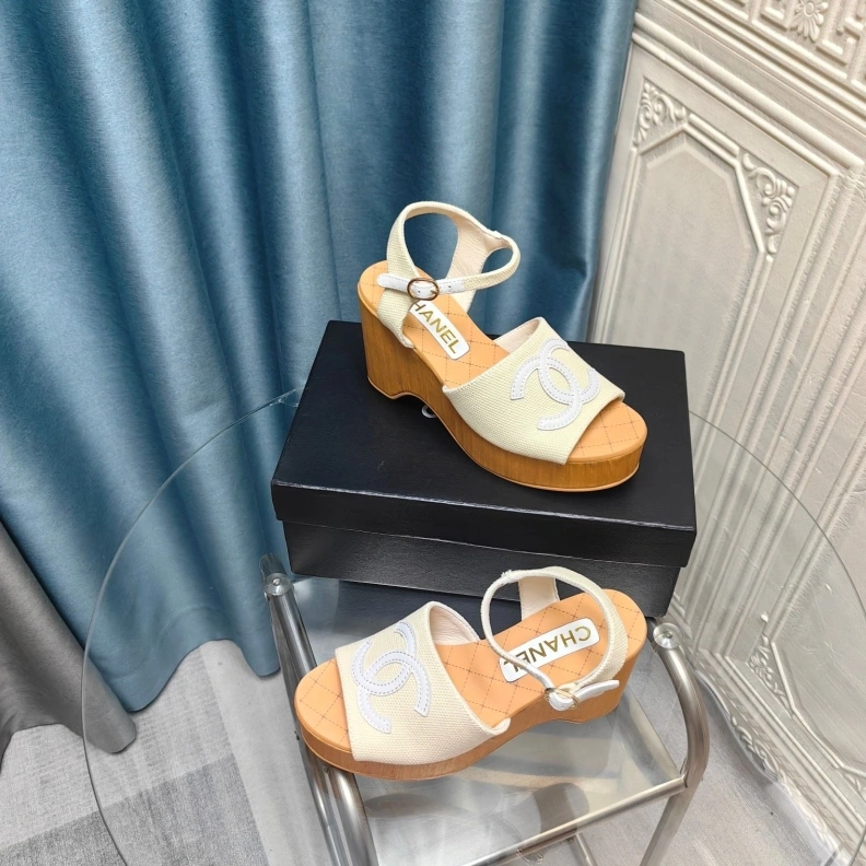 NewStyle Chxnxl Sandals 123454