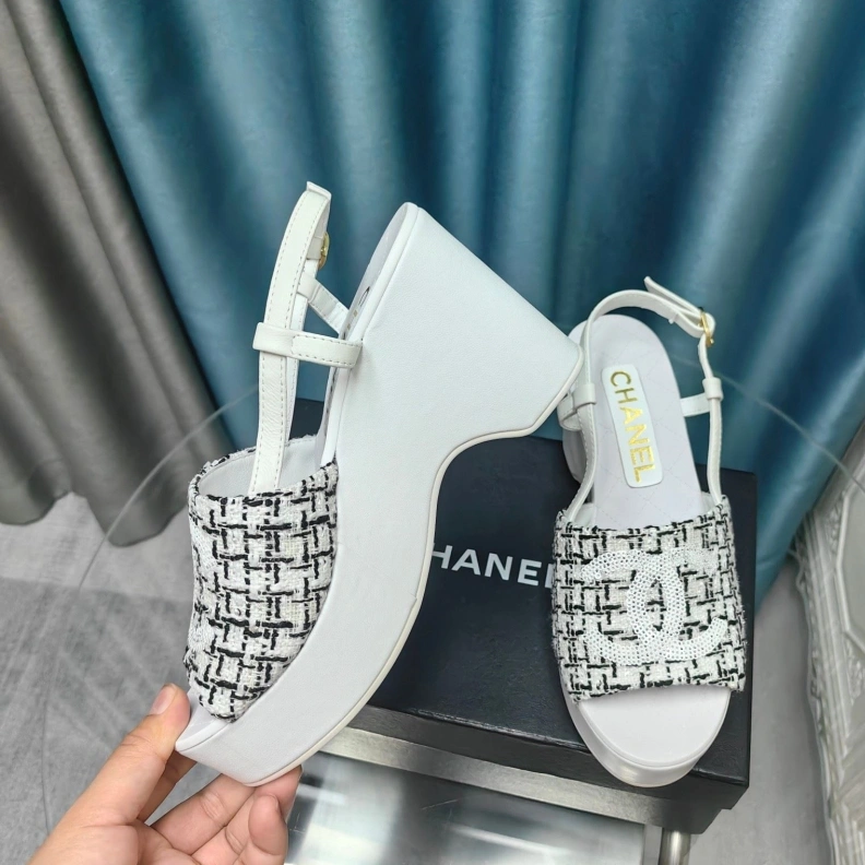 DailyWear Chxnxl Sandals 123451