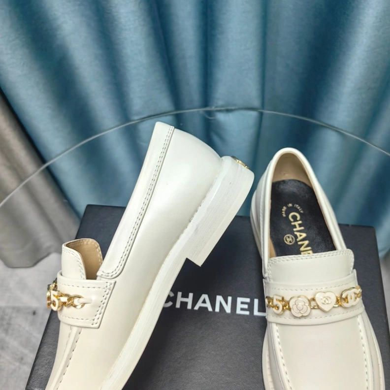 Resilient Chxnxl Leather Shoes 123527