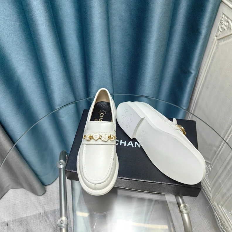 Resilient Chxnxl Leather Shoes 123527