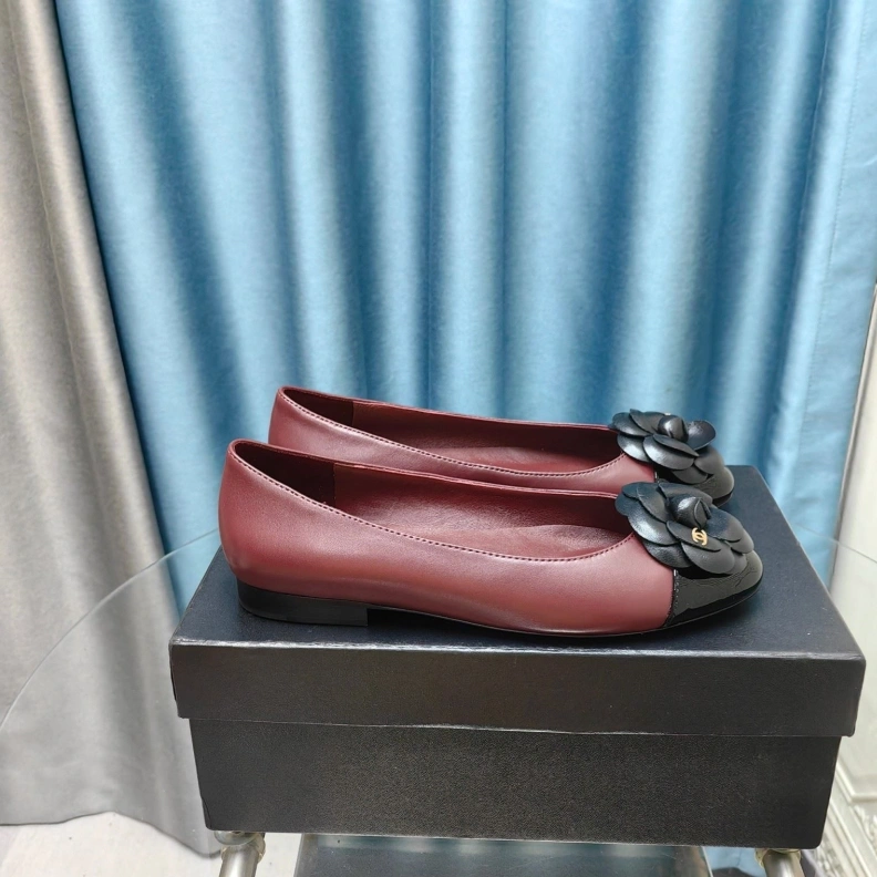 Sleek Chxnxl Flat Shoes 123684