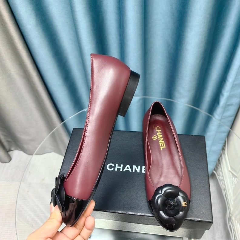 Sleek Chxnxl Flat Shoes 123684