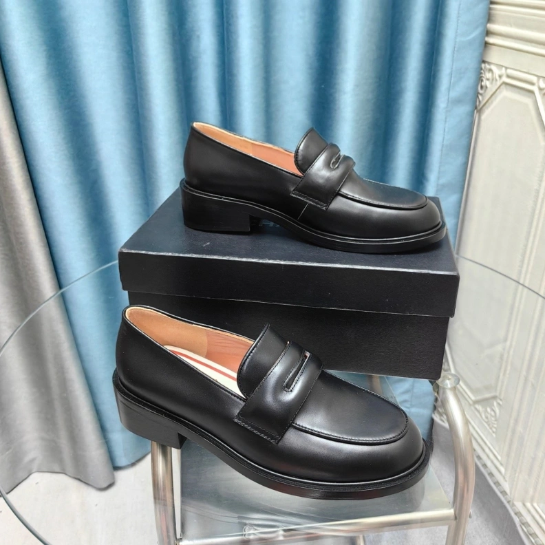 Resilient Chxnxl Leather Shoes 123539