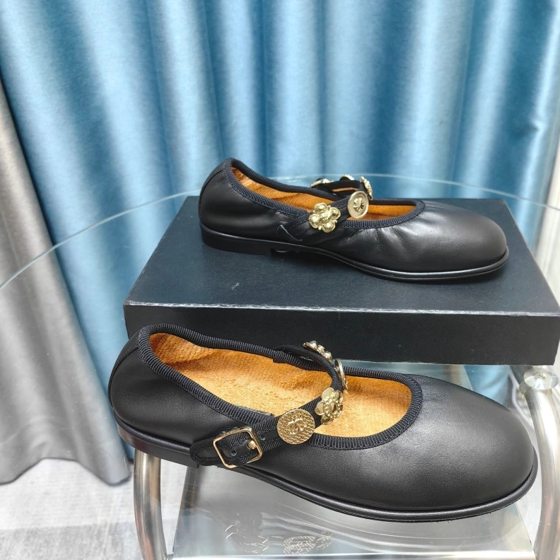 GoAnywhere Chxnxl Flat Shoes 123675