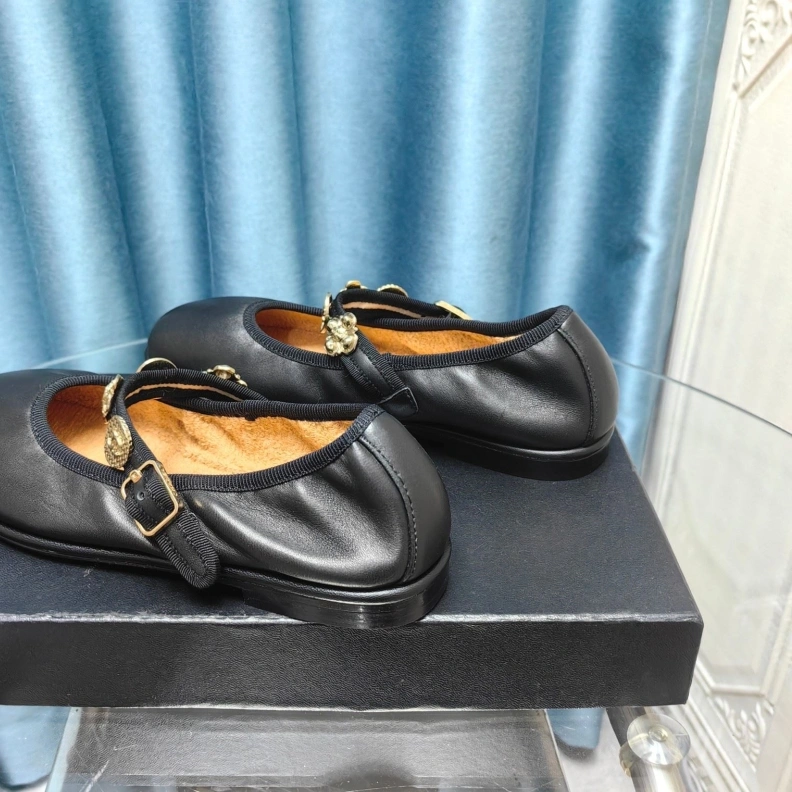 GoAnywhere Chxnxl Flat Shoes 123675