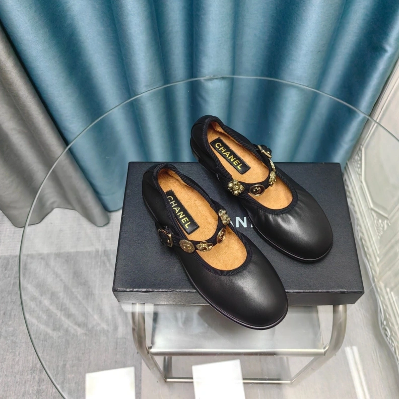 GoAnywhere Chxnxl Flat Shoes 123675