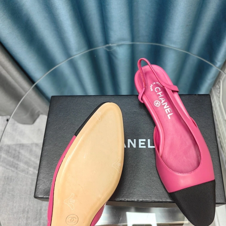 Resilient Chxnxl Sandals 123436