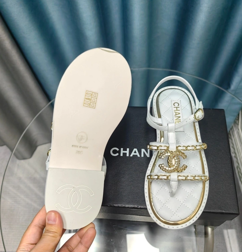 Trendsetting Chxnxl Sandals 123437