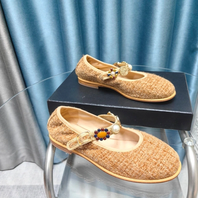 Lightweight Chxnxl Flat Shoes 123677