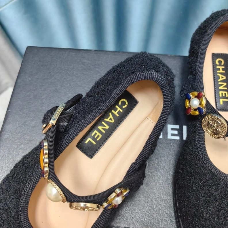 Vibrant Chxnxl Flat Shoes 123663