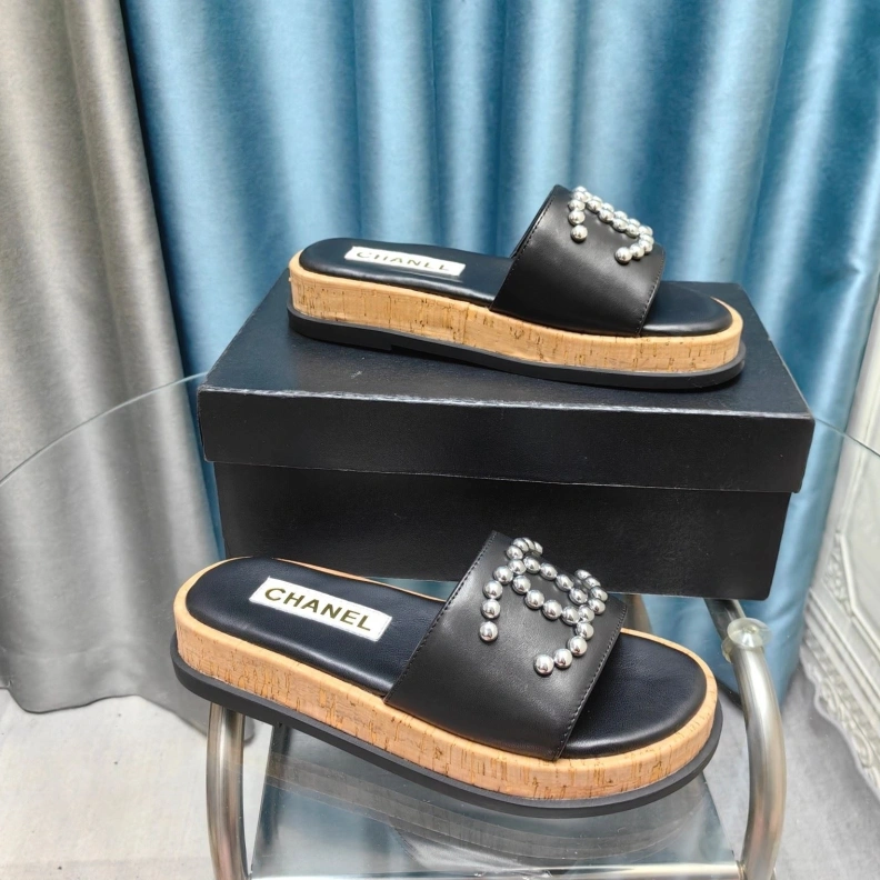 Flexible Chxnxl Slippers 123311