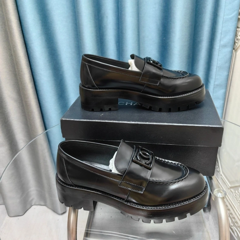 NewStyle Chxnxl Leather Shoes 123512