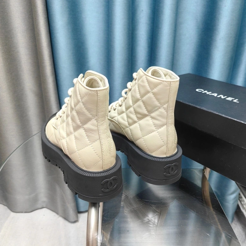 Vibrant Chxnxl Boots 123877