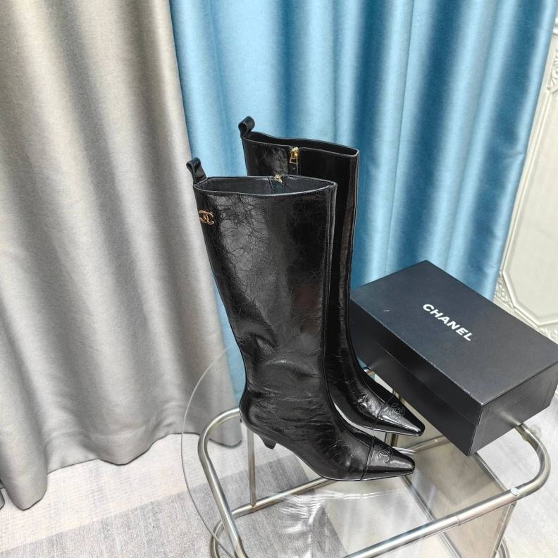 WellDesigned Chxnxl Boots 123874