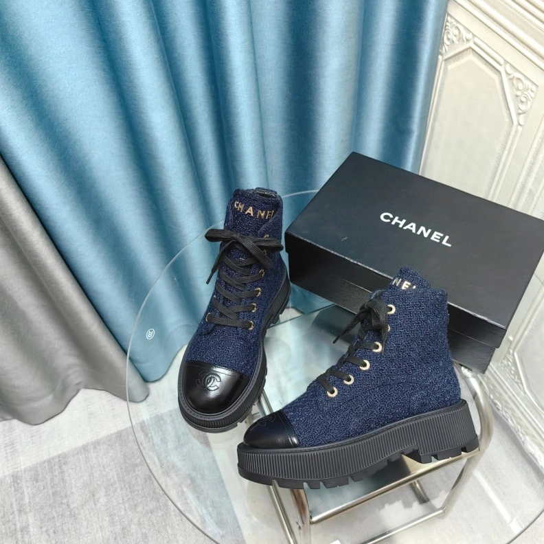 Trendsetting Chxnxl Boots 123873