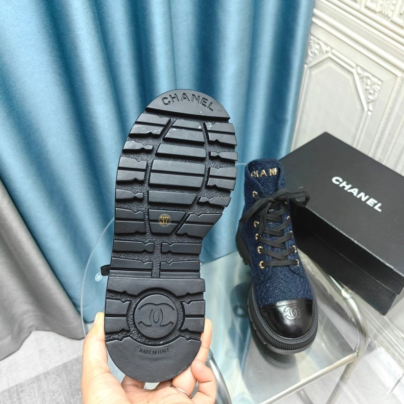Trendsetting Chxnxl Boots 123873