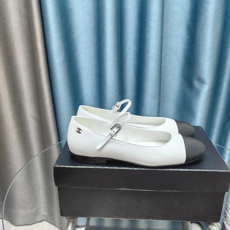 Classic Chxnxl Flat Shoes 123654