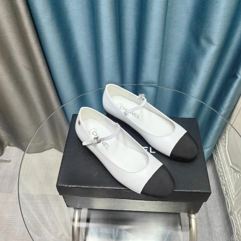 Classic Chxnxl Flat Shoes 123654