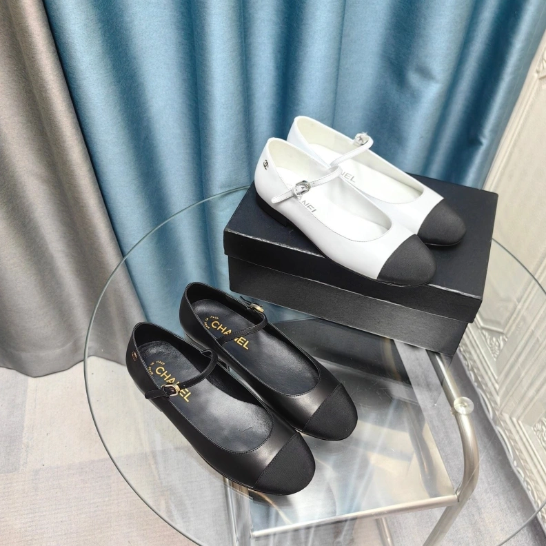 Classic Chxnxl Flat Shoes 123654