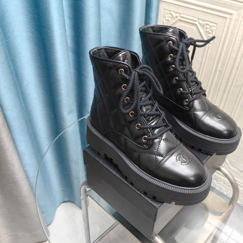 Chxnxl Boots WellDesigned 123871