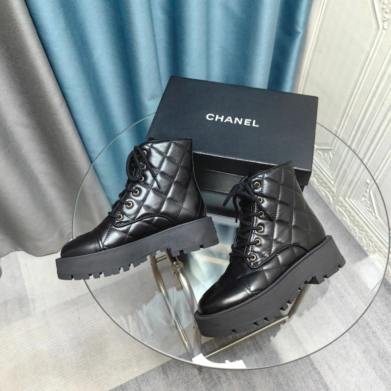 Chxnxl Boots WellDesigned 123871