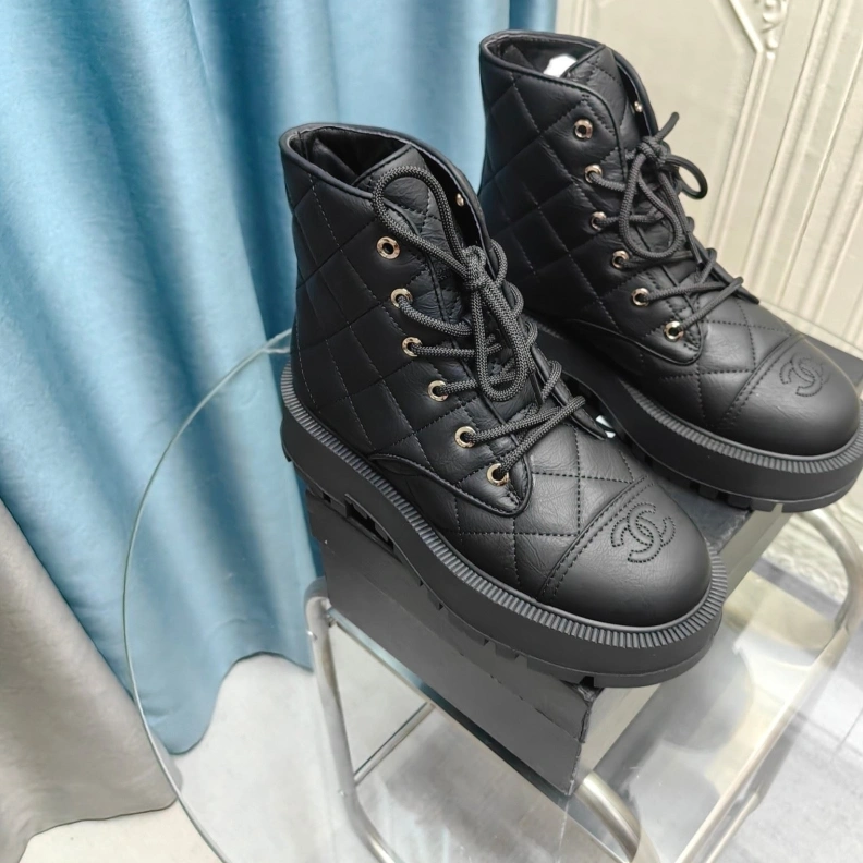 Elegant Chxnxl Boots 123860